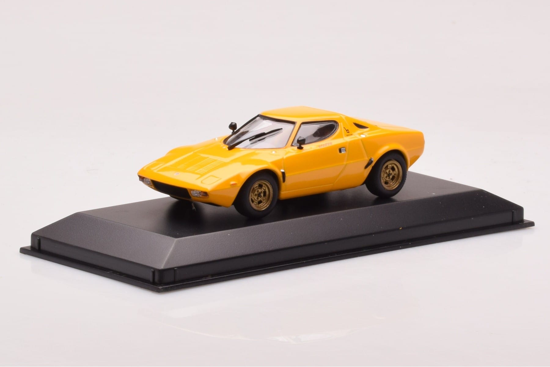Lancia Stratos Żółty Minichamps 1:43 430125020 Metal — zdjęcie 2 z 4