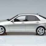 Lexus IS200 XE10 Srebrny Otto 1:18 OT991 Żywica - image 3 of 6