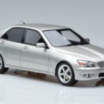 Lexus IS200 XE10 Srebrny Otto 1:18 OT991 Żywica - image 4 of 6