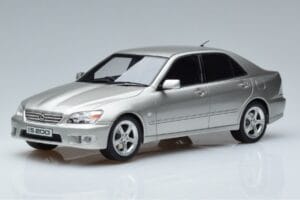 Lexus IS200 XE10 Srebrny Otto 1:18 OT991 Żywica