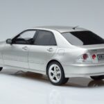 Lexus IS200 XE10 Srebrny Otto 1:18 OT991 Żywica - image 5 of 6