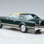 Lincoln Continental Mark V Ciemny Zielony MCG 1:18 MCG18404 Metal - image 5 of 6