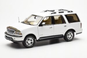 Lincoln Navigator Biały AUTOart 1:18 72761