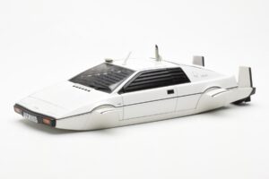 Lotus Esprit Type 79 James Bond The Spy Who Loved Me Submarine Biały AUTOart 1:18 75306