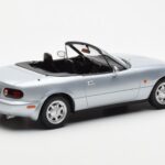 Mazda MX-5 NA Srebrny Norev 1:18 188023 - image 2 of 7