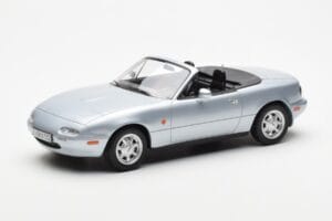 Mazda MX-5 NA Srebrny Norev 1:18 188023