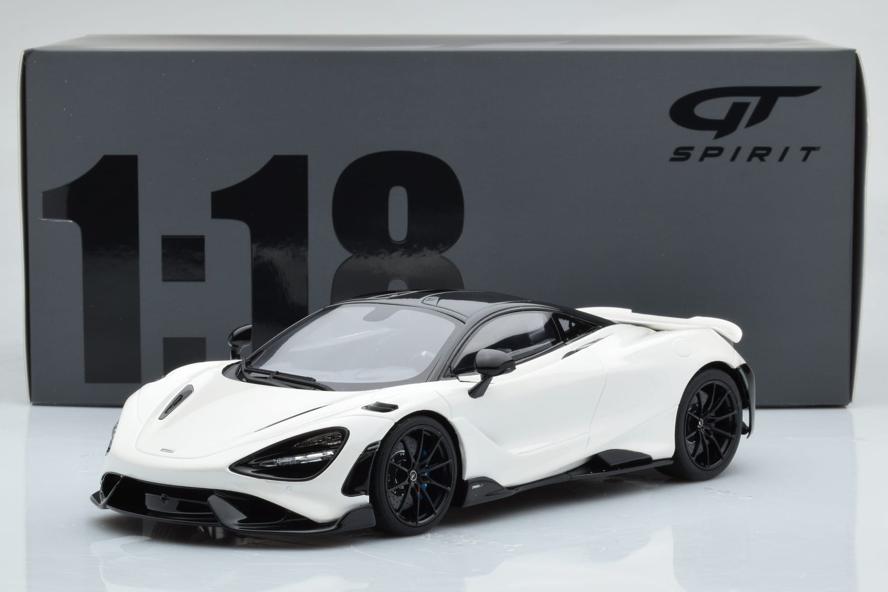 McLaren 765LT Biały GT Spirit 1:18 GT861 Żywica — zdjęcie 6 z 6