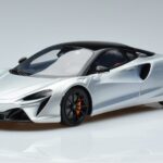 McLaren Artura Srebrny GT Spirit 1:18 GT873 Żywica