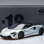 McLaren Artura Srebrny GT Spirit 1:18 GT873 Żywica - image 6 of 6