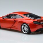 McLaren MP4-12C Z Figurką Stig Top Gear Minichamps 1:18 519101330 Metal - image 6 of 7
