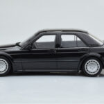 Mercedes 190E W201 2.5-16 Evo I Czarny Otto 1:18 - image 3 of 6