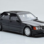 Mercedes 190E W201 2.5-16 Evo I Czarny Otto 1:18 - image 4 of 6