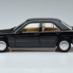Mercedes 190 E W201 Limitowana Edycja Norev 1:18 183823 Metal - image 5 of 10