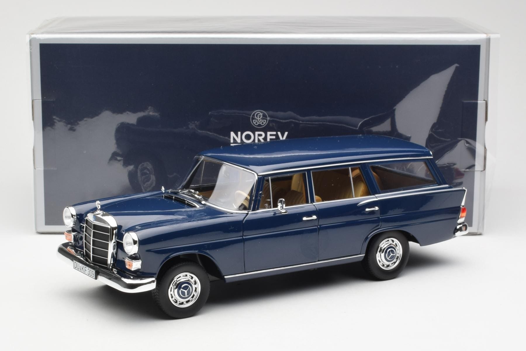 Mercedes 200 Universal W115 Niebieski Norev 1:18 183599 Metal — zdjęcie 8 z 8