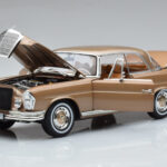 Mercedes 250 SE Coupe W111 Złoty Metaliczny Norev 1:18 - image 2 of 7