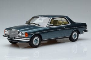 Mercedes 280 CE C123 Niebieski Otto 1:18 OT627 Żywica