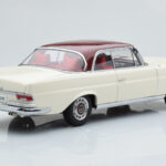 Mercedes 280 SE W108 Biały AUTOart 1:18 - image 4 of 8