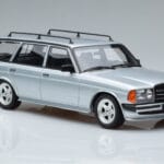Mercedes 280 TE AMG S123 Srebrny Otto 1:18 OT246 Żywica - image 4 of 6