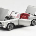 Mercedes 280 SL W113 Pagoda Srebrny Schuco 1:18 450035000 - image 2 of 8