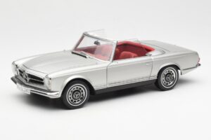 Mercedes 280 SL W113 Pagoda Srebrny Schuco 1:18 450035000