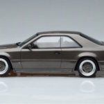 Mercedes 300 CE C124 AMG The Hammer Szary Otto 1:18 - image 3 of 6