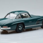 Mercedes 300 SL W198 Gullwing Zielony Norev 1:18 - image 3 of 7