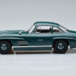 Mercedes 300 SL W198 Gullwing Zielony Norev 1:18 - image 4 of 7