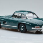 Mercedes 300 SL W198 Gullwing Zielony Norev 1:18 - image 6 of 7