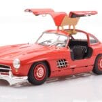 Mercedes 300 SL W198 Gullwing Czerwony Minichamps 1:18 - image 2 of 8