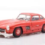 Mercedes 300 SL W198 Gullwing Czerwony Minichamps 1:18