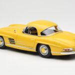 Mercedes 300 SL W198 Roadster Żółty Norev 1:18 B66040669 - image 7 of 8
