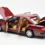 Mercedes 500E W124 Czerwony Metallic Dealer Edition Norev 1:18 B66040699 - image 5 of 8