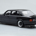 Mercedes 560 SEL AMG W126 Obsidian Czarny Otto 1:18 - image 5 of 6