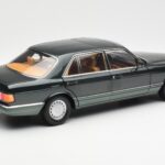Mercedes 560 SEL W126 Night Zielony Metaliczny Dealer Edition Norev 1:18 B66040626 - image 3 of 8