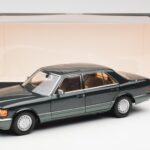 Mercedes 560 SEL W126 Night Zielony Metaliczny Dealer Edition Norev 1:18 B66040626 - image 8 of 8
