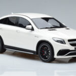 Mercedes AMG GLE 63S C292 Coupe Biały GT Spirit 1:18 - image 4 of 6
