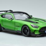 Mercedes AMG GT C190 Black Series Zielony Hell Magno Limitowana Edycja Norev 1:18 183903 Metal - image 5 of 7