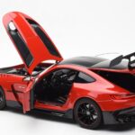 Mercedes AMG GT Black Series Czerwony Asia Exclusive Norev 1:18 - image 5 of 8