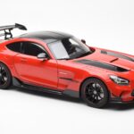 Mercedes AMG GT Black Series Czerwony Asia Exclusive Norev 1:18 - image 6 of 8