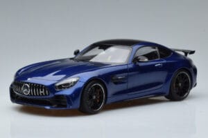 Mercedes AMG GT R C190 Brylantowy Niebieski AUTOart 1:18 76334 Metal