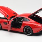 Mercedes AMG GT C190 Czerwony Norev 1:18 183496 - image 5 of 8