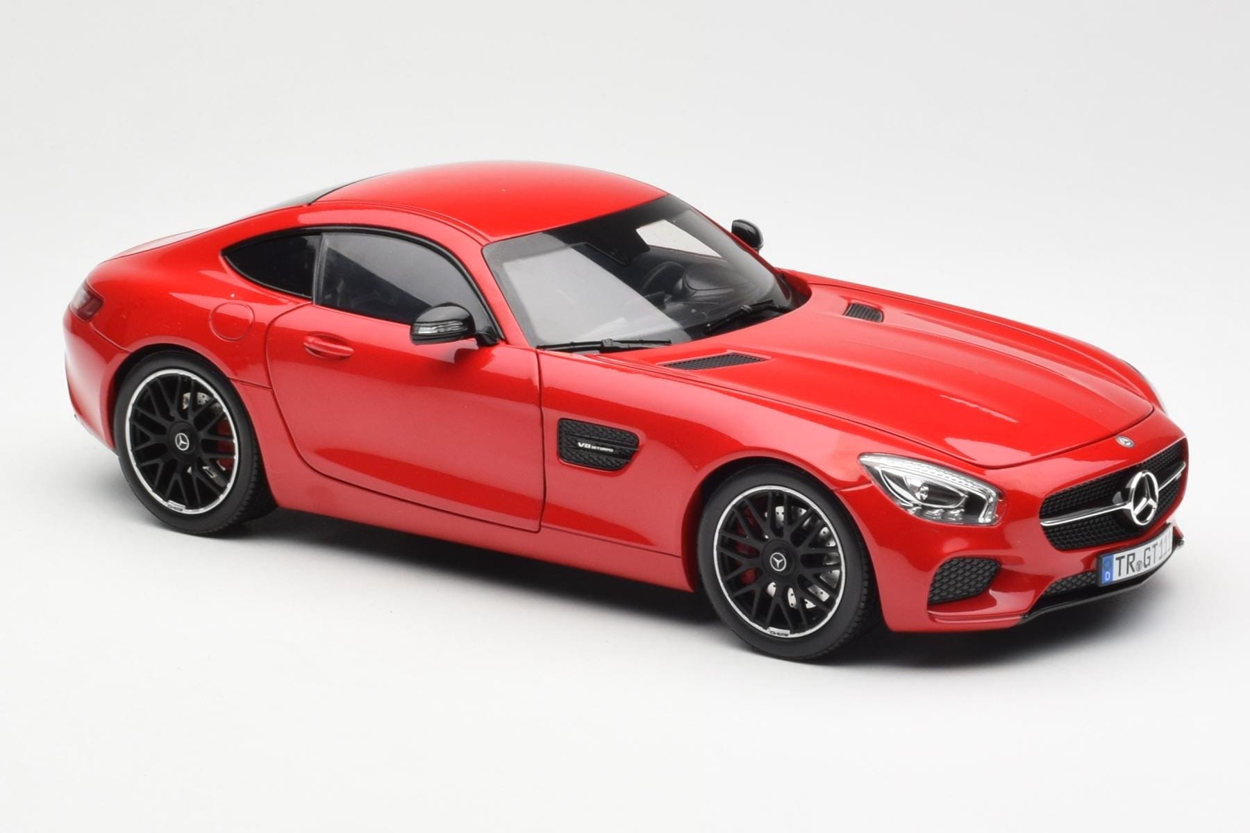 Mercedes AMG GT C190 Czerwony Norev 1:18 183496 Metal — zdjęcie 6 z 8