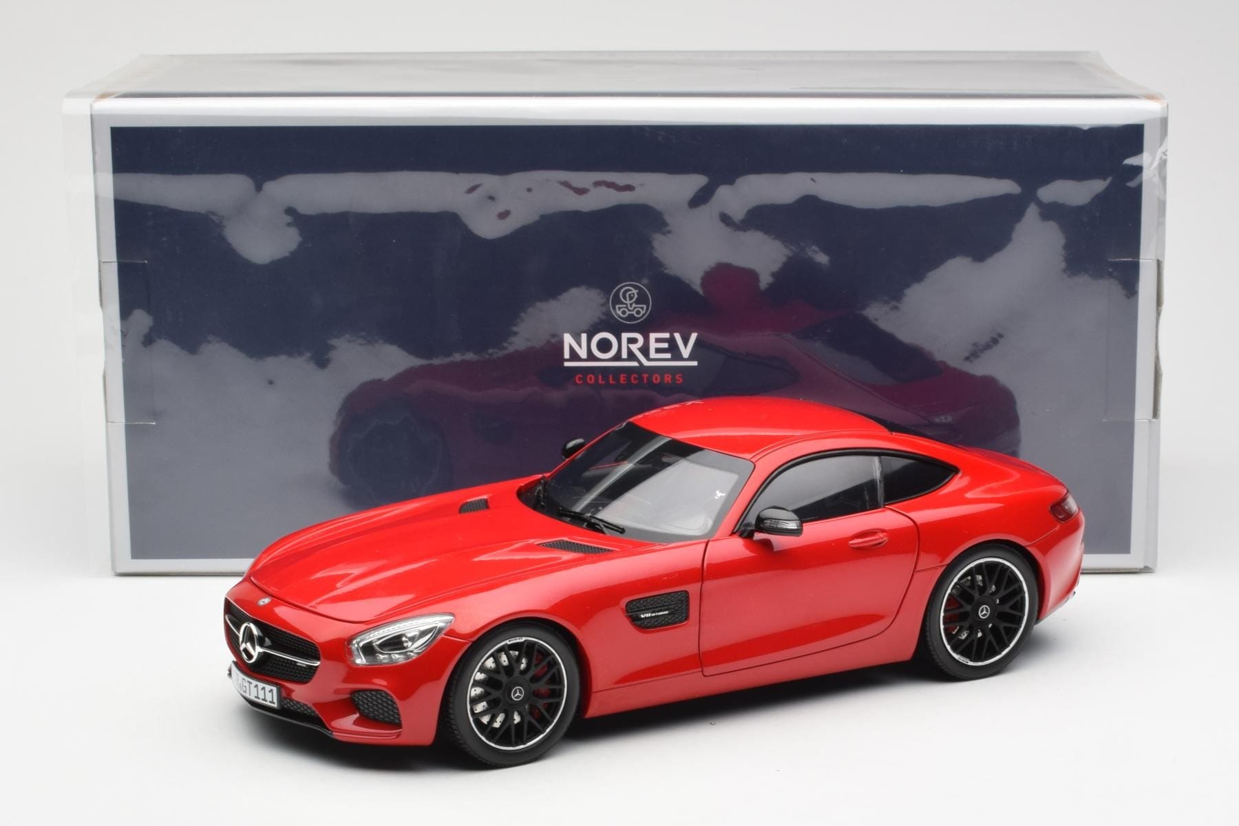 Mercedes AMG GT C190 Czerwony Norev 1:18 183496 Metal — zdjęcie 8 z 8