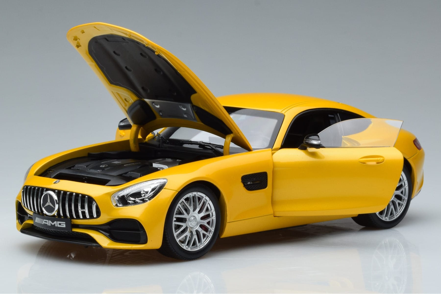 Mercedes AMG GT S Solarbeam Norev 1:18 B66960410 Metal — zdjęcie 2 z 7