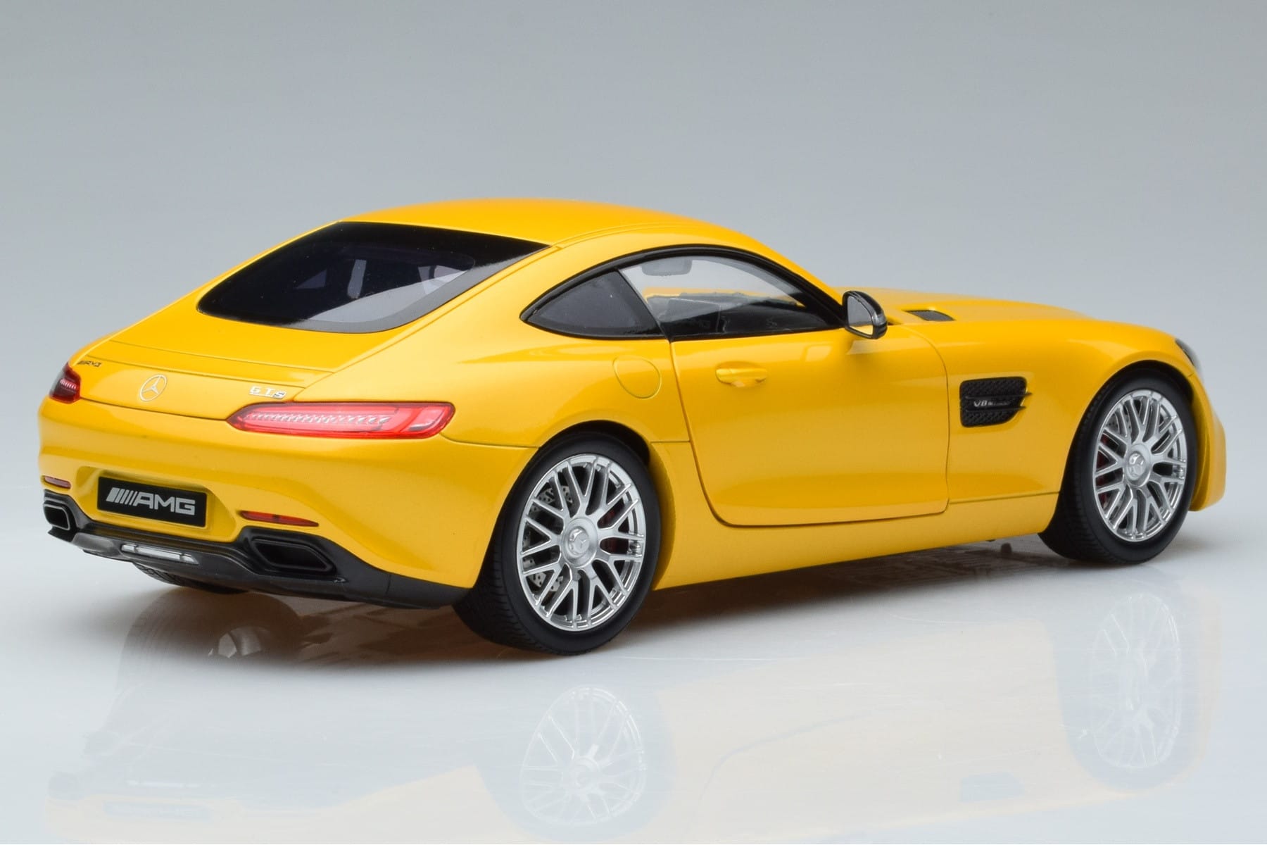 Mercedes AMG GT S Solarbeam Norev 1:18 B66960410 Metal — zdjęcie 3 z 7