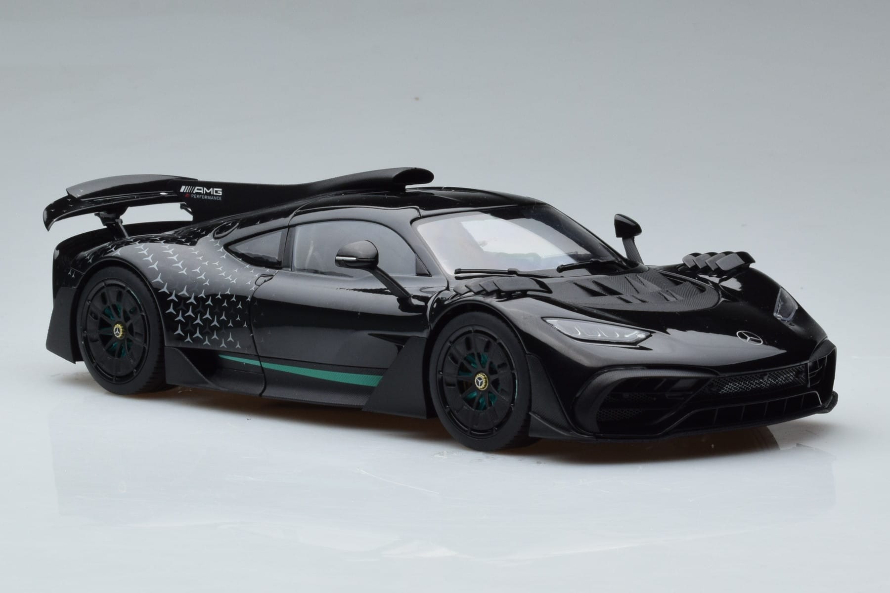 Mercedes AMG One Czarny NZG 1:18 B66961042 Metal — zdjęcie 7 z 9