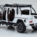 Mercedes Brabus G800 W464 Adventure XLP Polar Biały Almost Real 1:18 - image 5 of 8