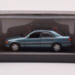 Mercedes C-Class W202 C220 Petrol Metaliczny Minichamps 1:43 - image 3 of 3