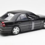 Mercedes C-Class W202 C36 AMG Czarny Metaliczny UT Models 1:18 - image 2 of 6