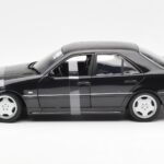 Mercedes C-Class W202 C36 AMG Czarny Metaliczny UT Models 1:18 - image 3 of 6